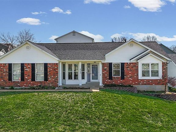 2nd image of 804 Shady Ridge Ct