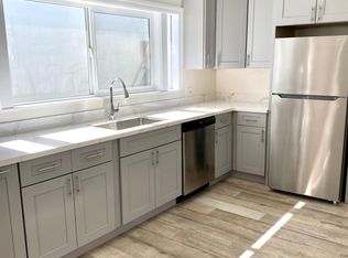 1011 1/2 King St, Santa Cruz, CA 95060