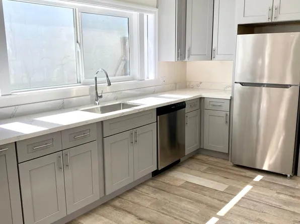 1011 1/2 King St, Santa Cruz, CA 95060