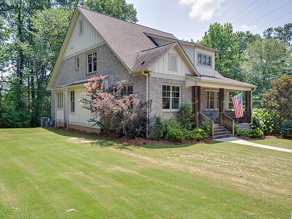 2nd image of 811 Cable Dr