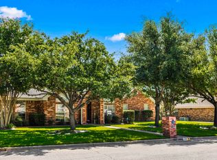 1220 Heatherwood Dr, Waco, TX 76643