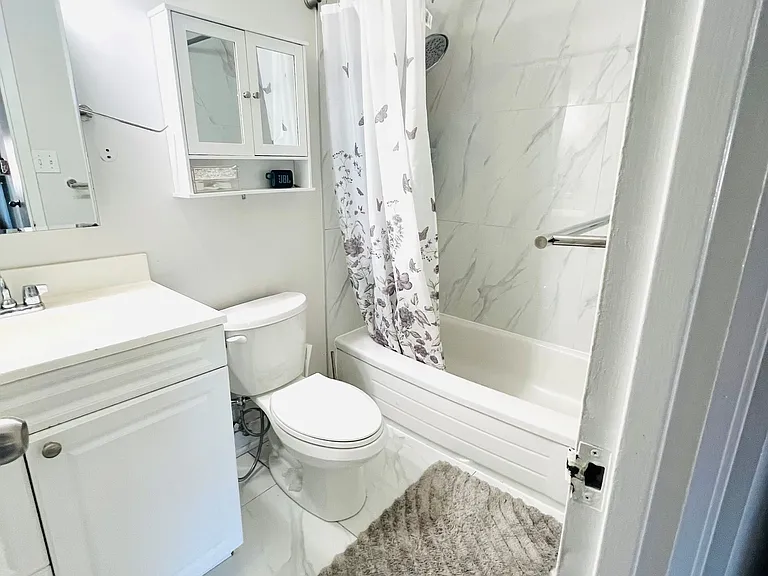131 Taunton Rd E #409 — Photo 20