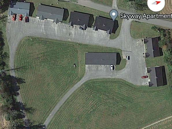 123 Turnpike Rd #D