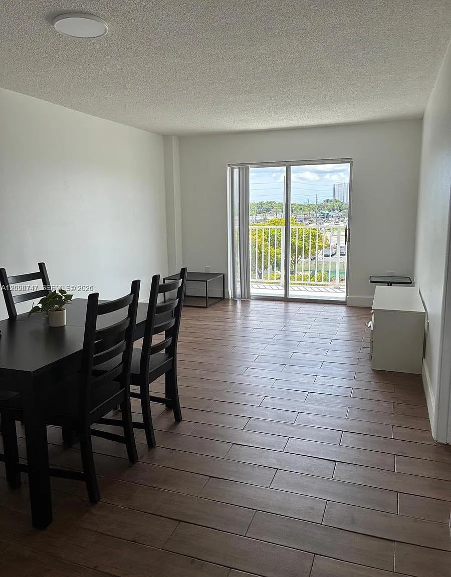 Tall Trees Condo — Photo 3