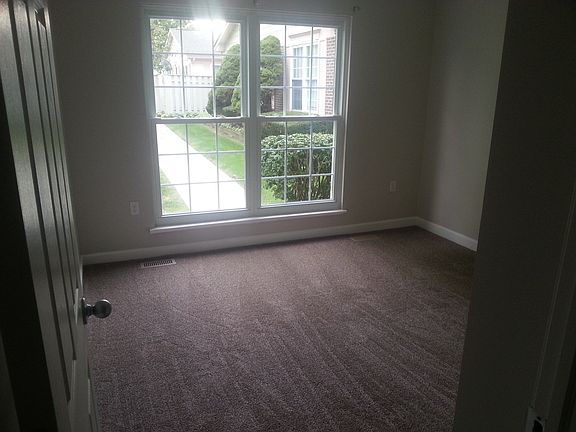 3rd image of 22774 Renford St #379