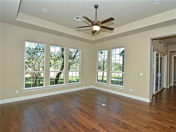 3rd image of 316 Ancient Oak Way