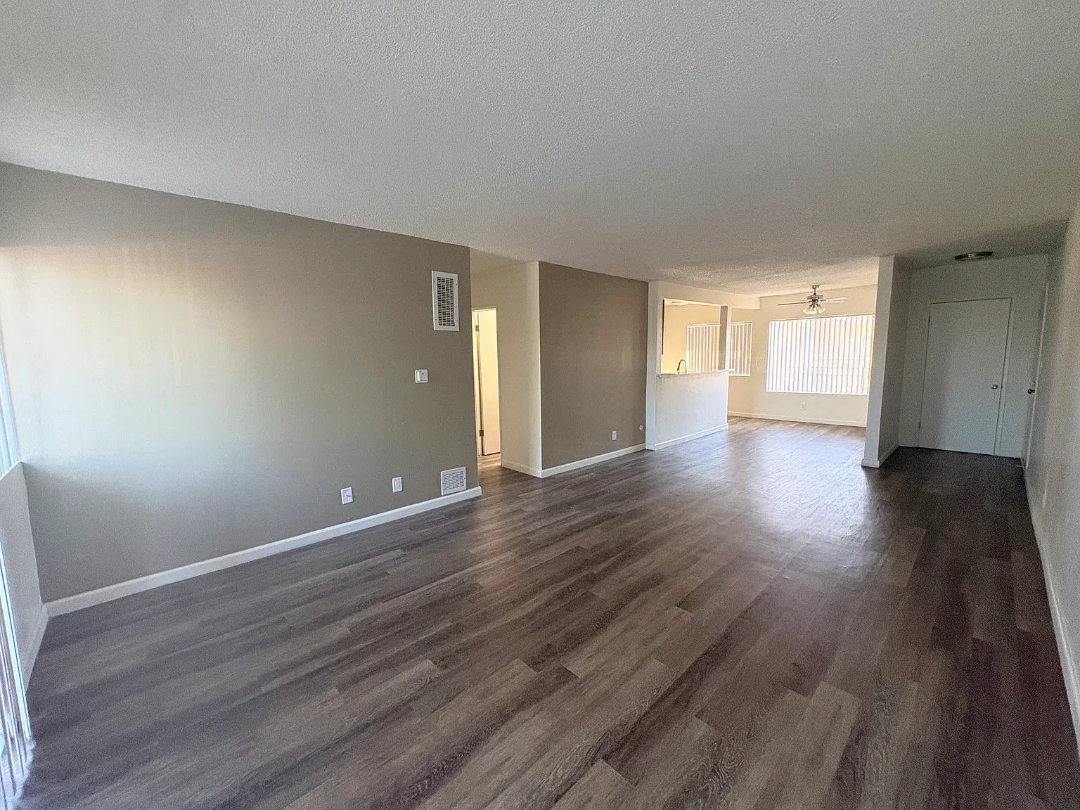 1 bed, 700 sqft, $1,850 — Photo 4