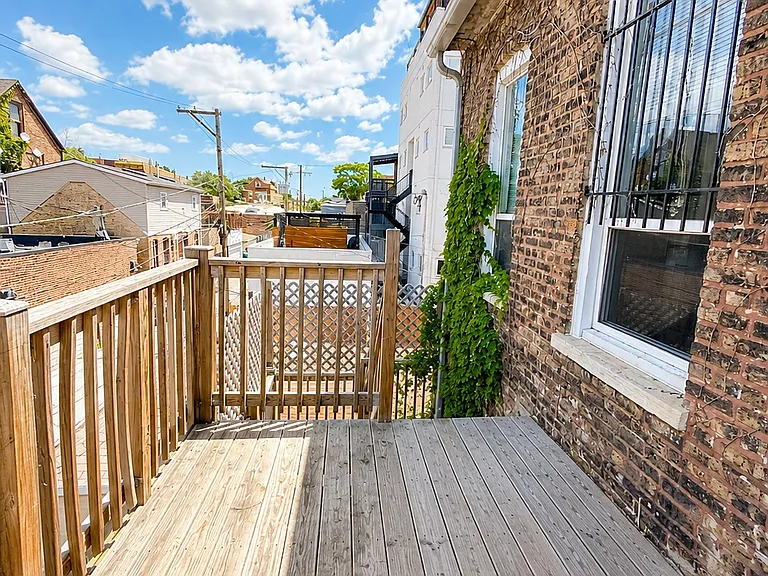 2028 W Armitage Ave #2R — Photo 10