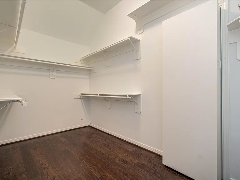 14731 Raven Hollow Ln — Photo 27