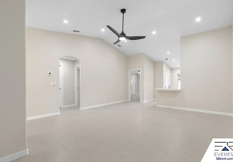 12 Llovera Pl #A — Photo 9