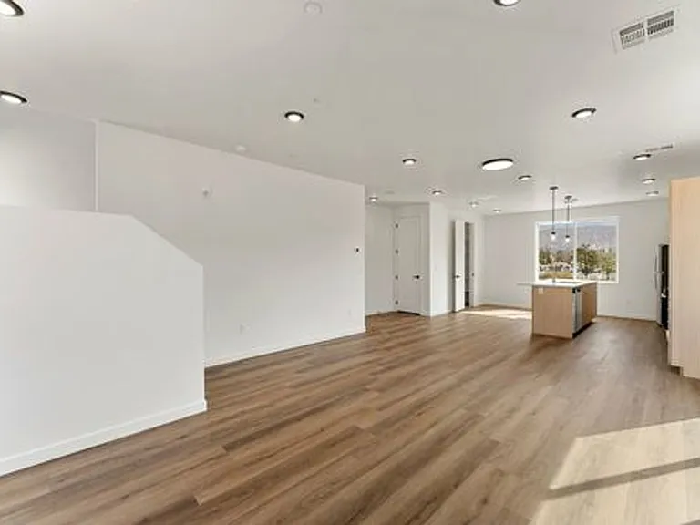 Coal Creek Townhomes — Photo 95