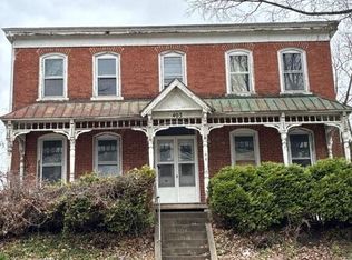 403 S 6th St, Burlington, IA