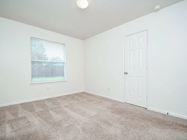 13911 Sorrel Grove Ct — Photo 11