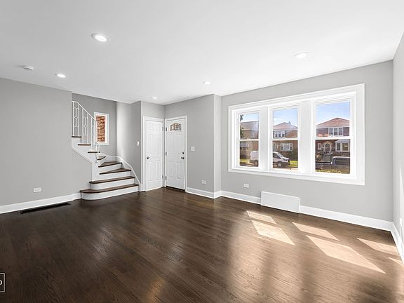 2nd image of 3407 S 61st Ct