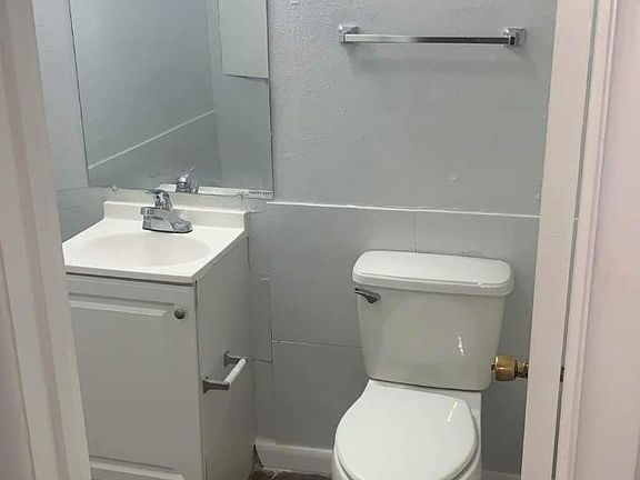 4th image of 6641 San Pedro Ave #2