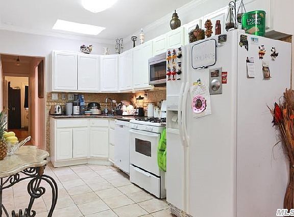 4th image of 2507 82nd St