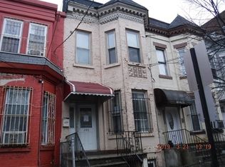 209 44th St, Union City, NJ 07087
