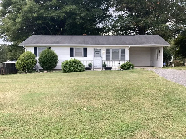 2584 Old Highway 52 S, Pilot Mountain, NC 27041