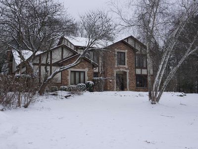 2717 Whispering Hills Dr, Washington, MI, 48094