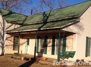 751 Tucker Temple Rd, Grand Rivers, KY 42045