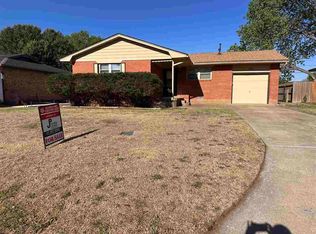 406 NW 56th St, Lawton, OK 73505