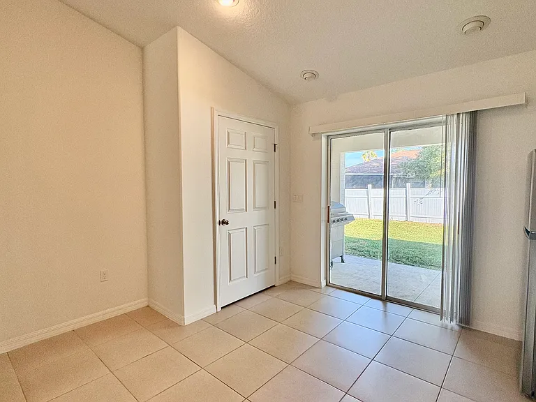 20 Buttonwood Ln #A — Photo 9