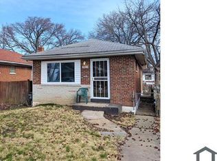 5911 Laura Ave, Saint Louis, MO