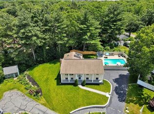 14 Crestlan Dr, Worcester, MA 01604