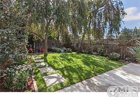 4th image of 4027 Jackdaw St