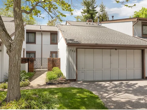 760 Spafford Oval #1203, Sagamore Hills, OH 44067