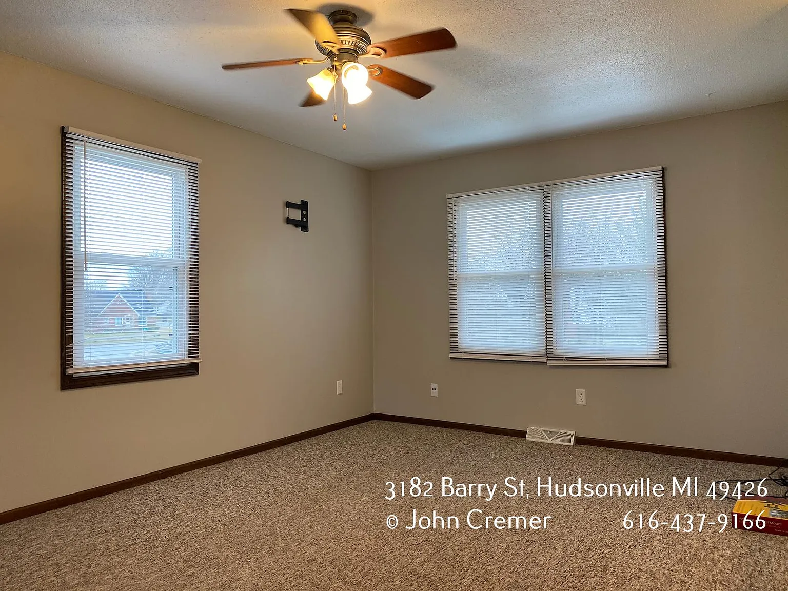 3 bed, 1300 sqft, $1,998 — Photo 4