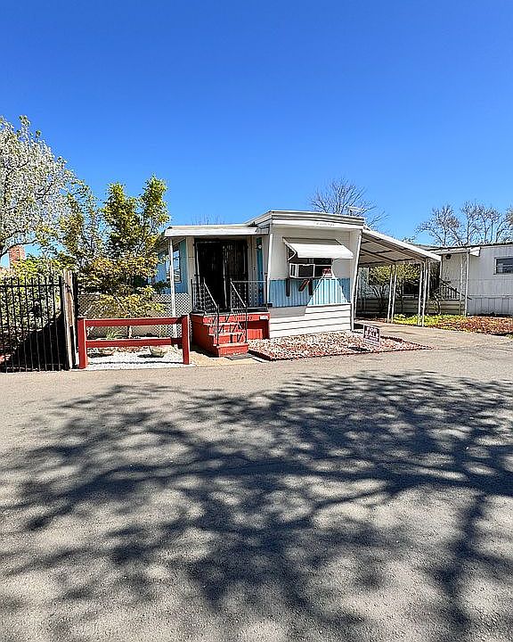 1st image of 902 Del Paso Blvd #87