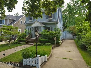 806 Lockwood Rd, Royal Oak, MI 48067