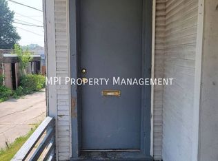 1921 N 36th St, Milwaukee, WI 53208