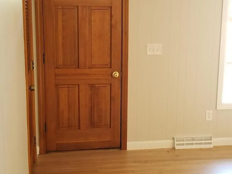 85 Castlewood Cir — Photo 11