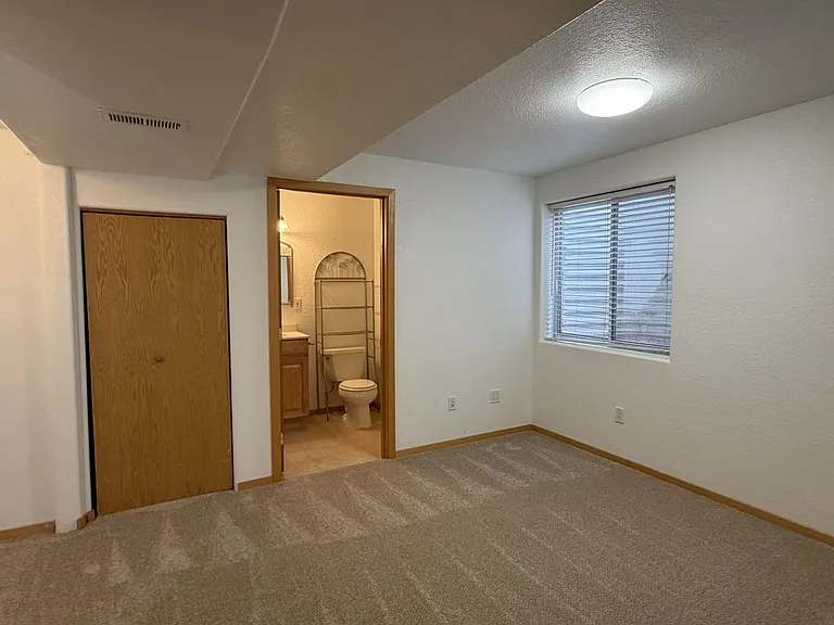 1551 Ambrosia Ct — Photo 10
