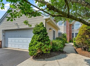 3 Bartlett Ct, Roseland, NJ 07068