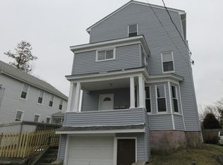 671 King Philip St, Fall River, MA 02724