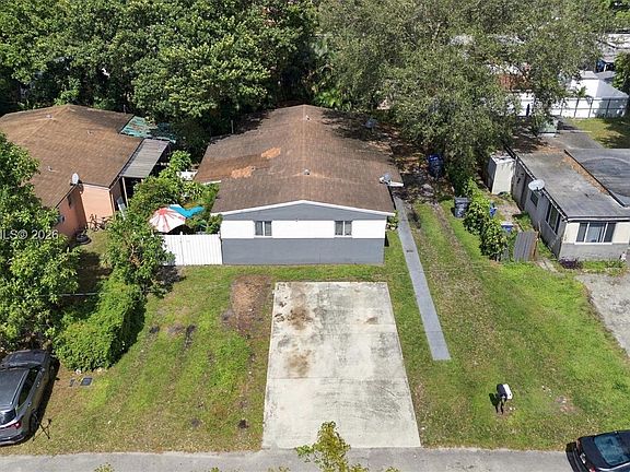 2nd image of 6351 Hayes St