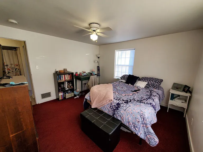 Campus Townhomes — Photo 45