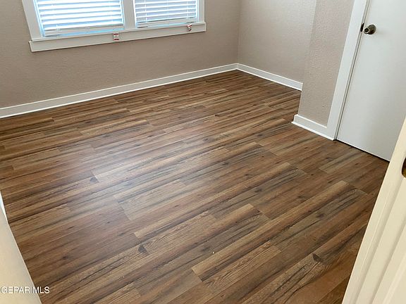3rd image of 3516 Sacramento Ave