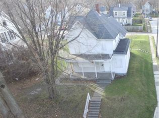 1222 Gaines St, Davenport, IA