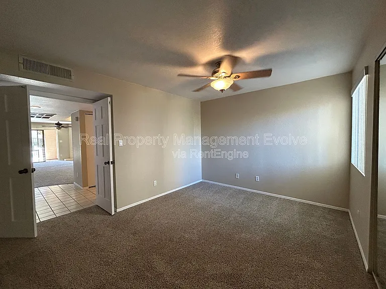 9465 N 92nd St #108 — Photo 4