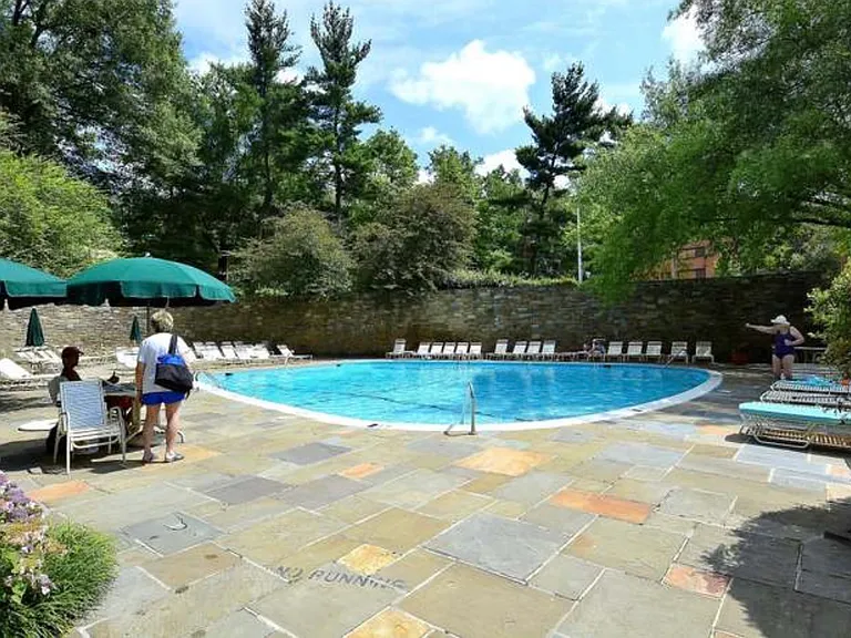 4000 Tunlaw Rd NW #121 — Photo 12