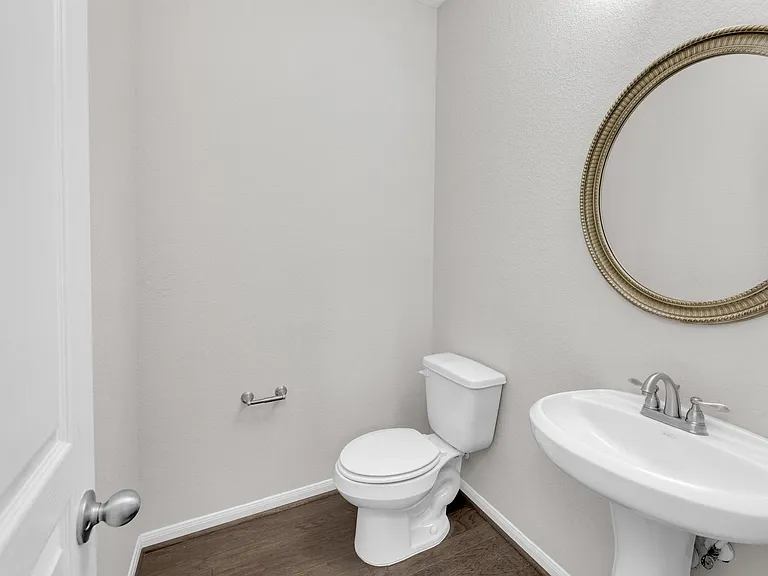 16905 Casanova Ave — Photo 4