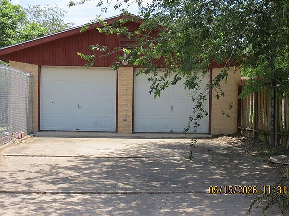 5th image of 1100 E Gramman St