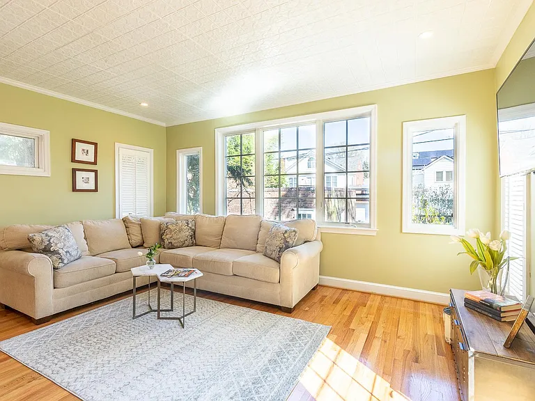 4515 Yuma St NW — Photo 11