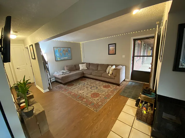 1370 Estes St #101 — Photo 3