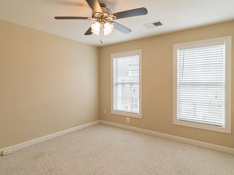 7979 Vigne Ct — Photo 24
