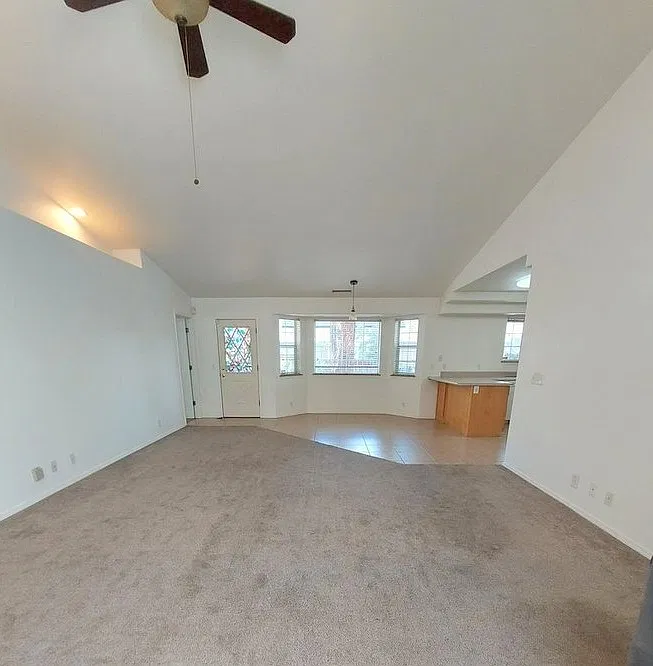 3 bed, 1567 sqft, $2,500 — Photo 2